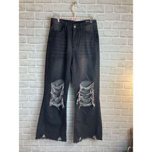RIPPED HIGH WAIST BELL LEG JEANS WOMENS SIZE 6  Mom Jeans Dark Wash
Distressed